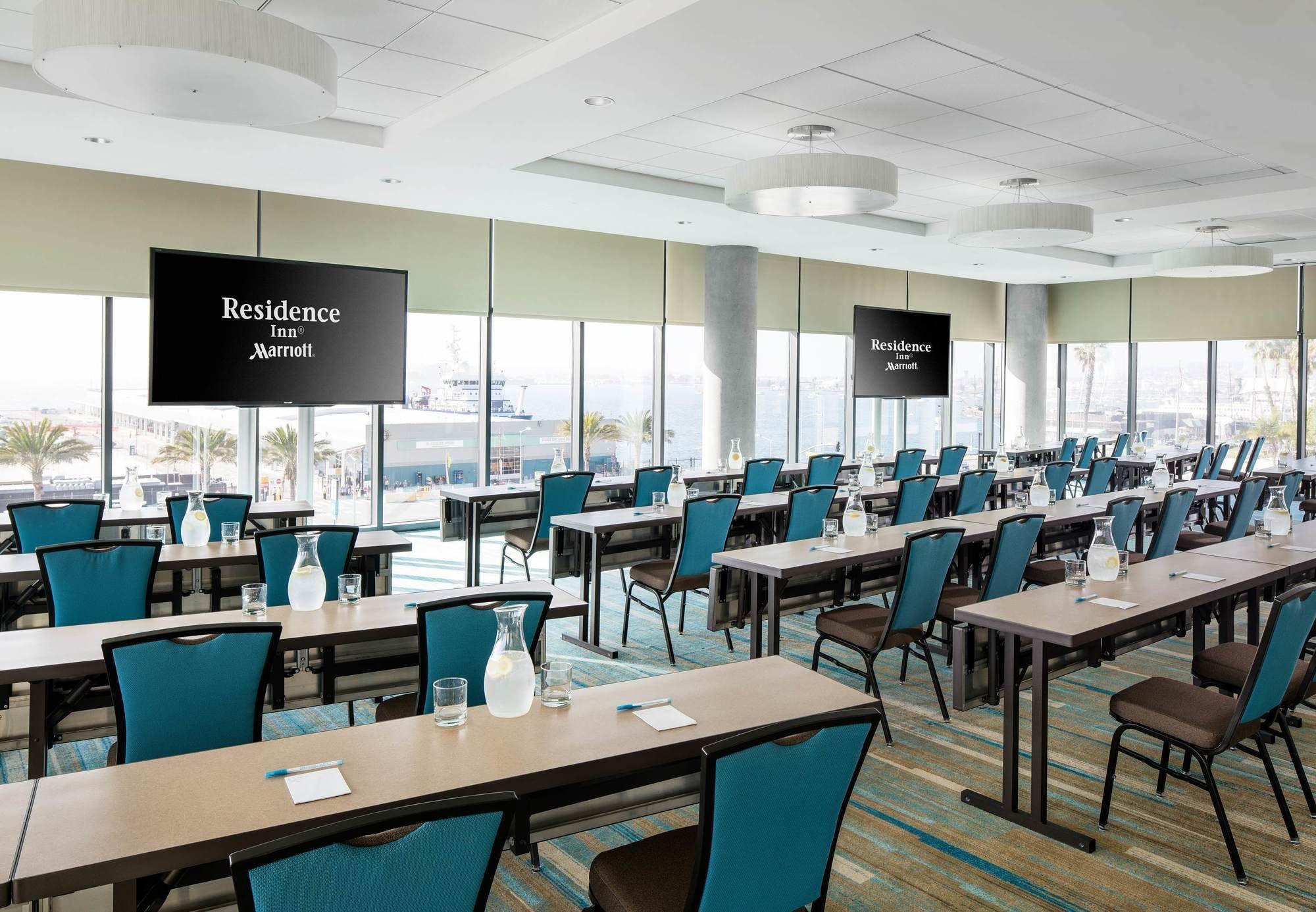 By Marriott Downtown/bayfront San Diego