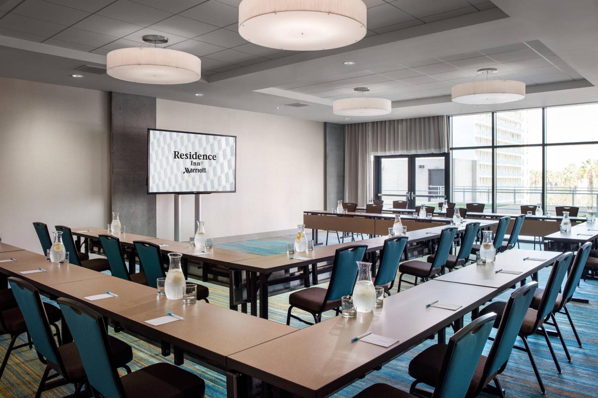 By Marriott Downtown/bayfront Hotel San Diego