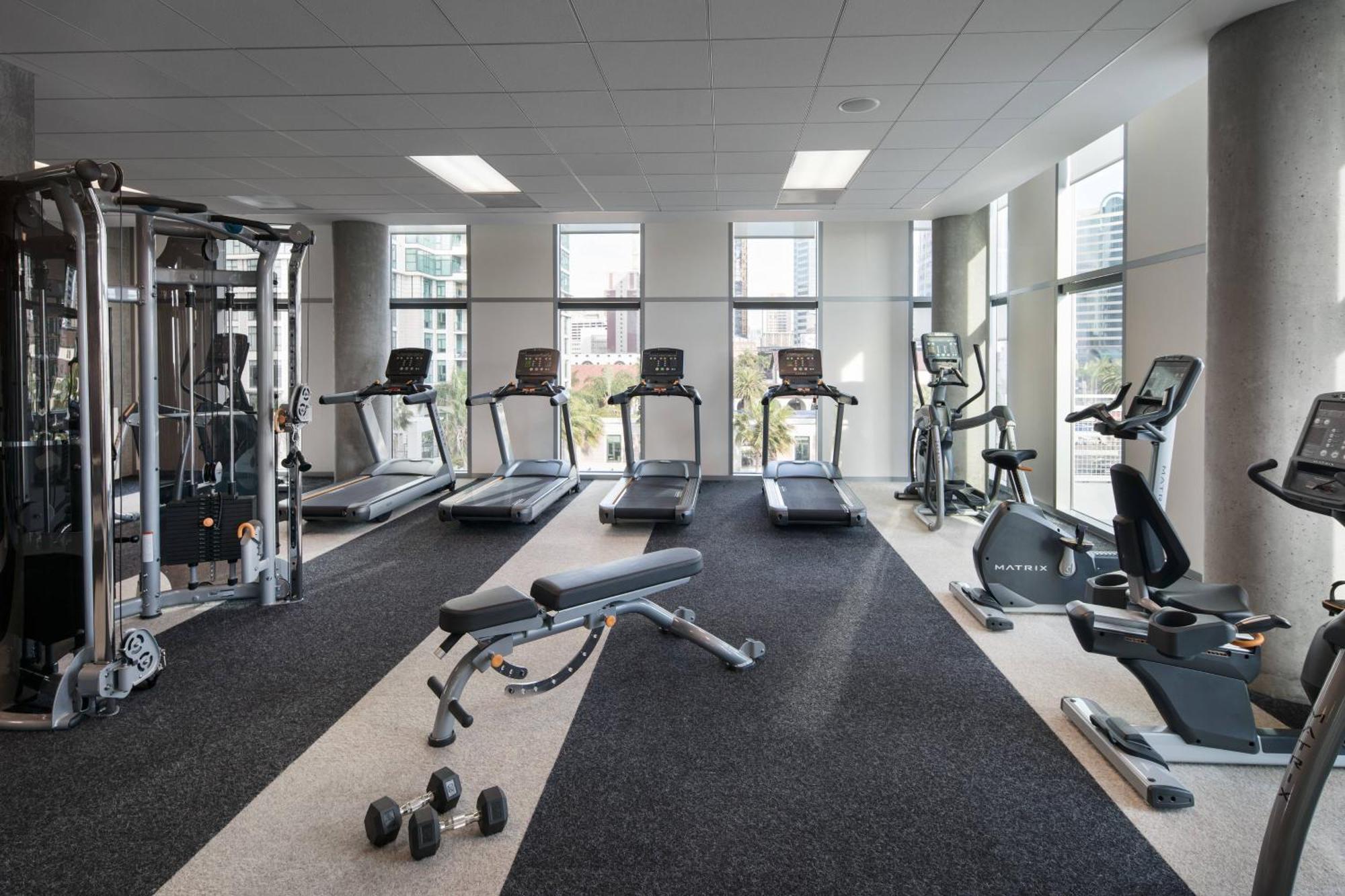 By Marriott Downtown/bayfront 3*